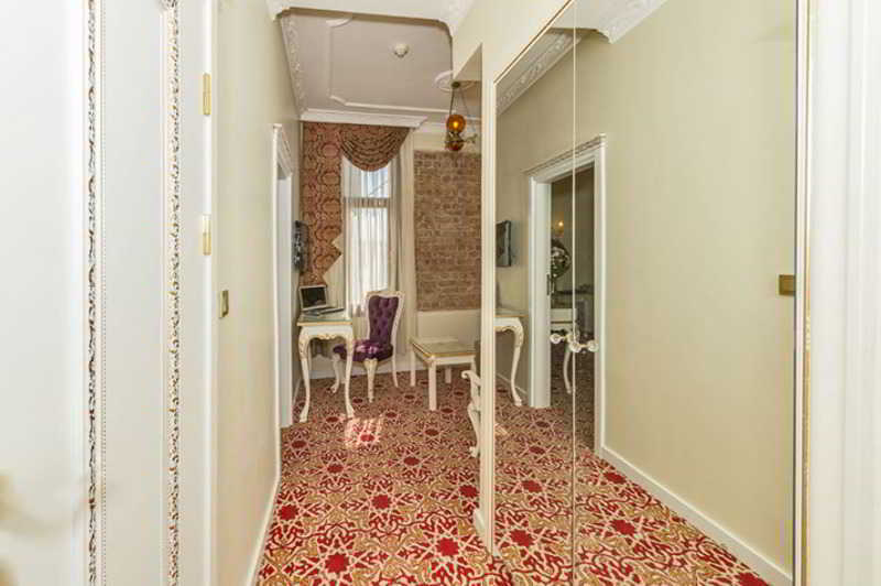By Murat Crown Hotel Taksim Istanbul Ngoại thất bức ảnh
