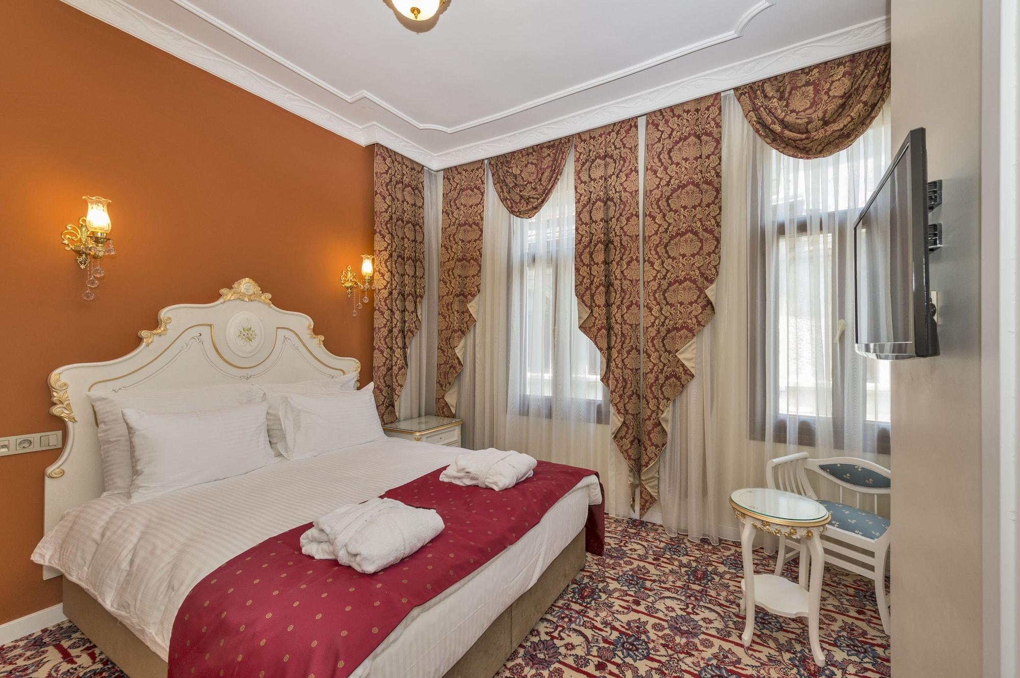 By Murat Crown Hotel Taksim Istanbul Ngoại thất bức ảnh