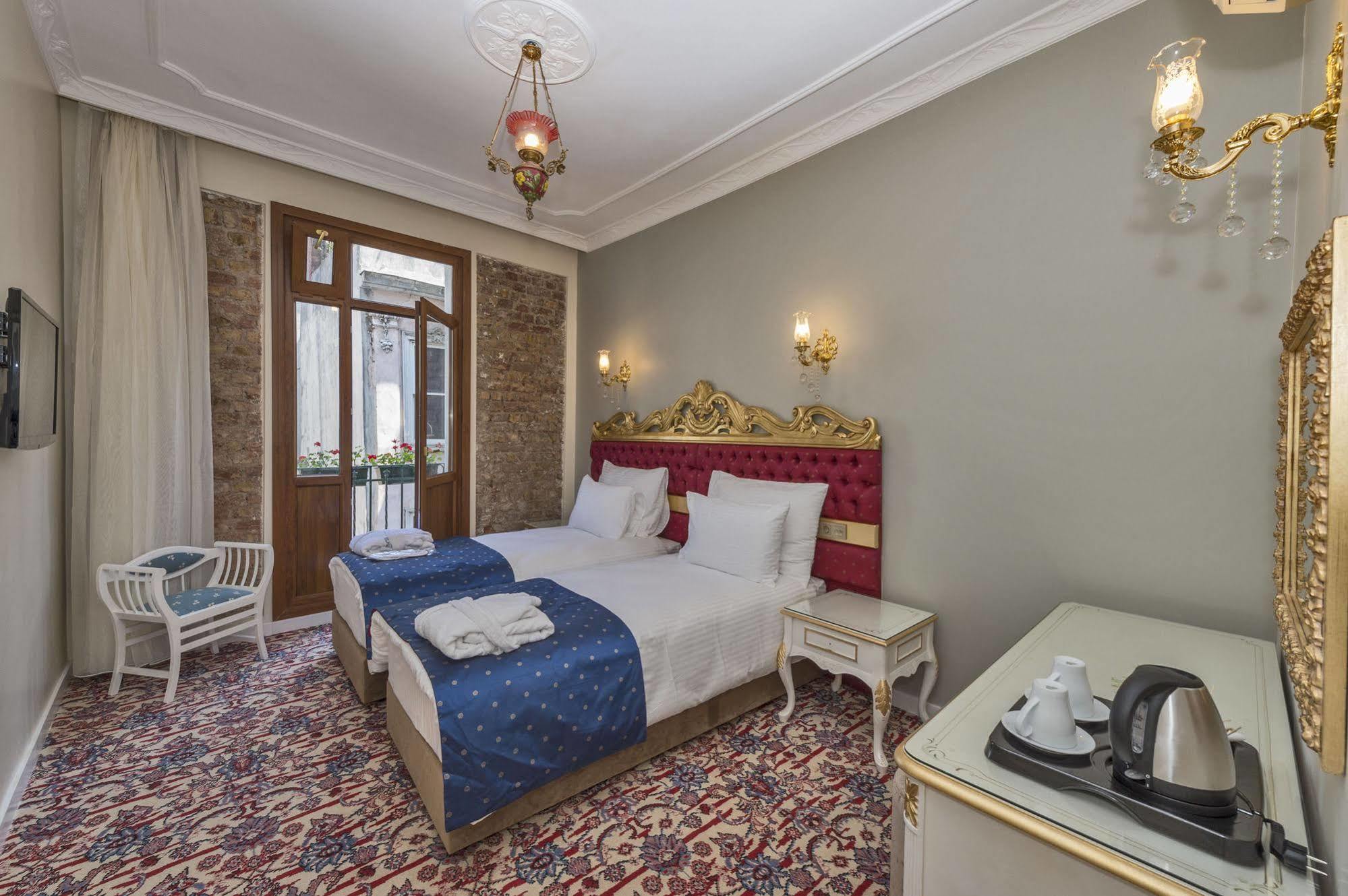 By Murat Crown Hotel Taksim Istanbul Ngoại thất bức ảnh