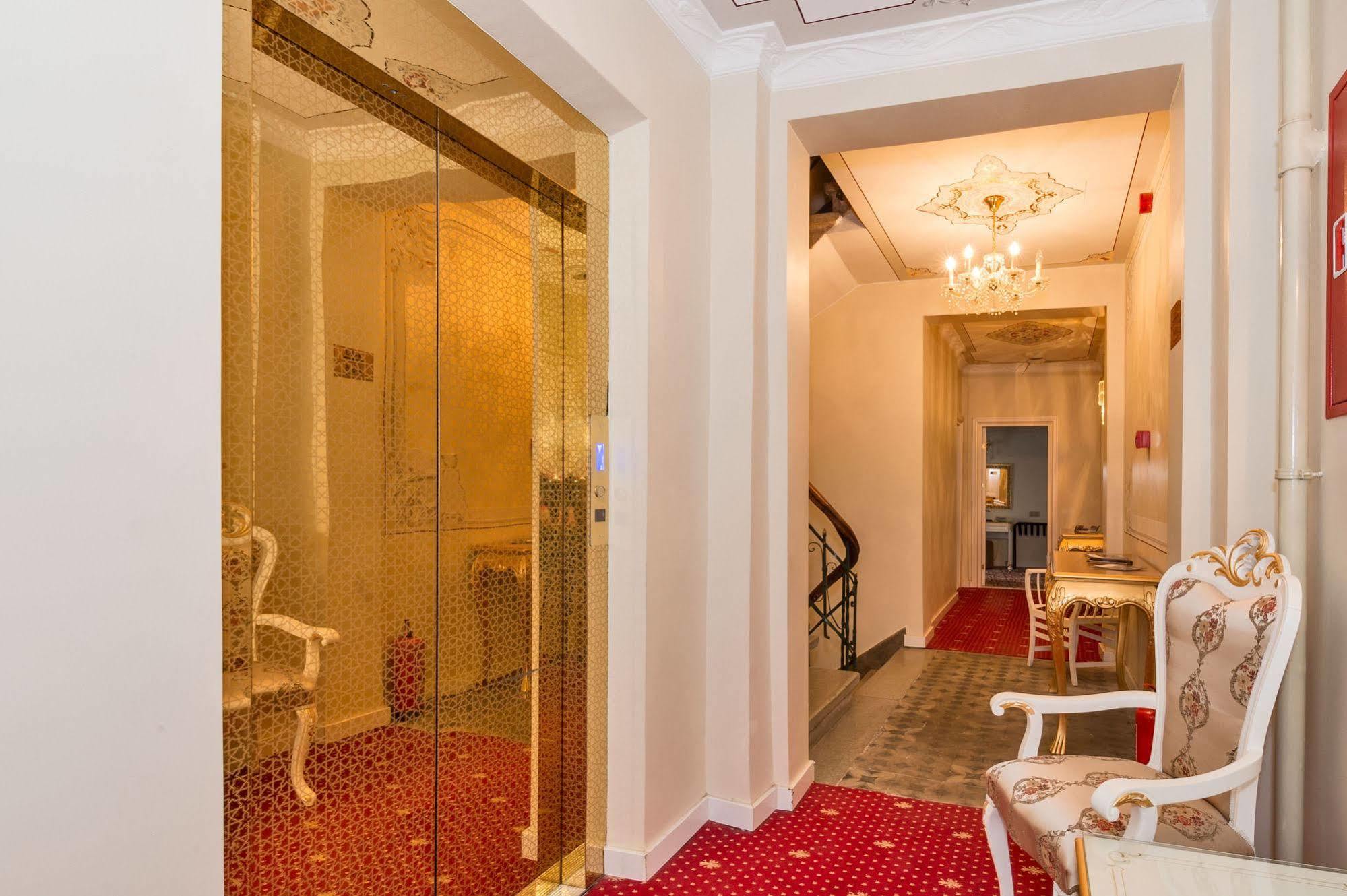 By Murat Crown Hotel Taksim Istanbul Ngoại thất bức ảnh